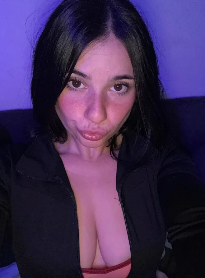 Chloe Beste Kostenlos OnlyFans Berger Lahr GmbH & Co.KG