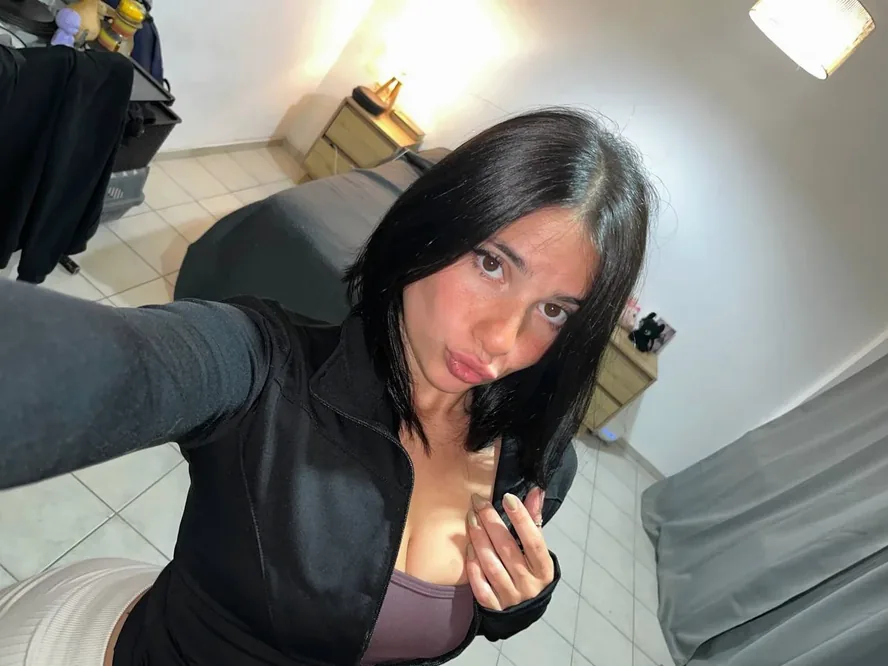 Chloe, top Kostenlos OnlyFans models - Deutsche Post AG Rücksendezentrum Karlsruhe