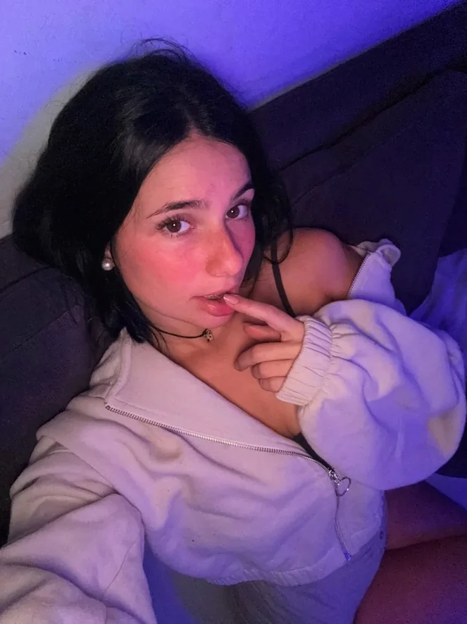 Chloe Beste Kostenlos OnlyFans Esslingen