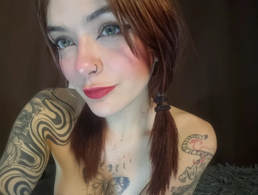 Kostenlos OnlyFans Emily - Hilco Textil GmbH, Baden-Württemberg