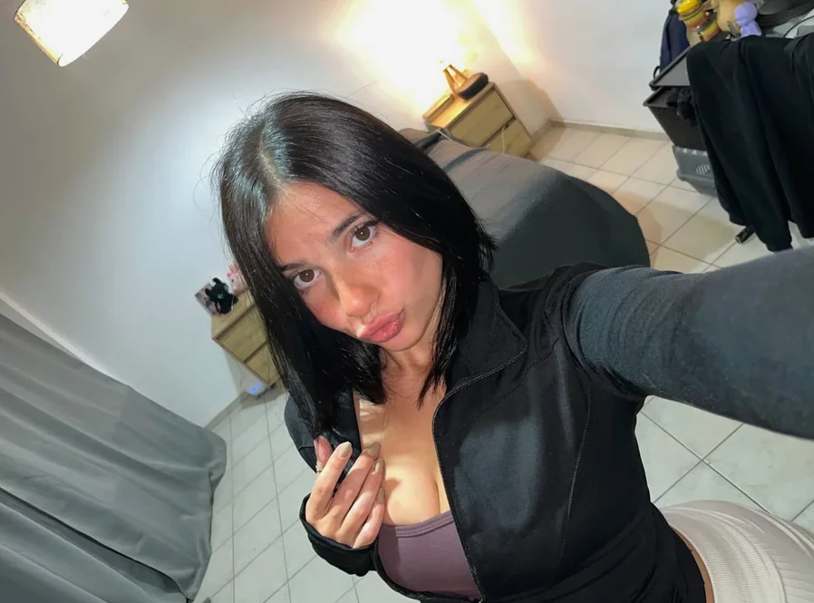 Top OnlyFans Chloe - Michelin Reifenwerke, Baden-Württemberg