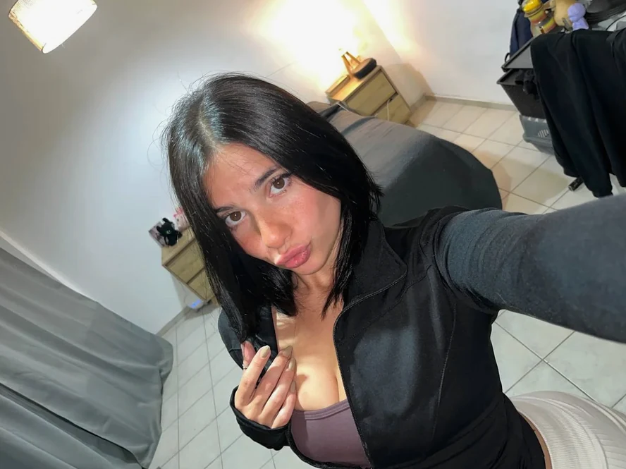 Chloe Beste Kostenlos OnlyFans Baumschulenweg