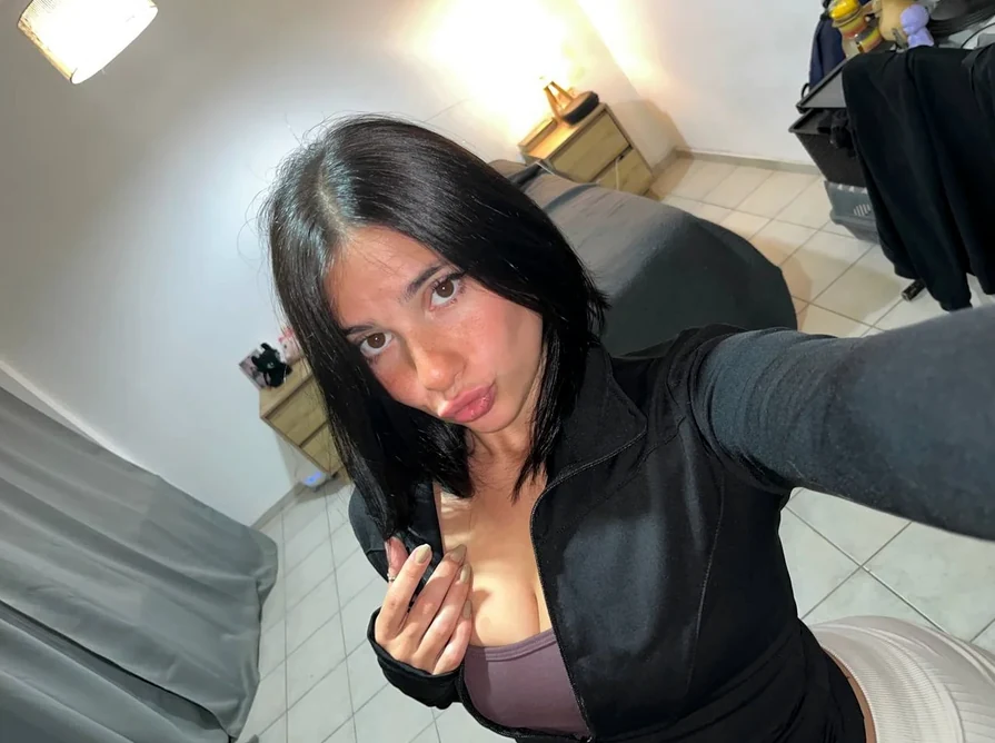 Horn Beste Kostenlos OnlyFans Chloe
