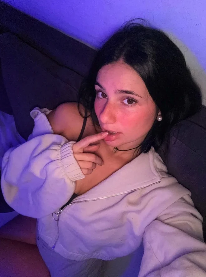 Chloe Beste Kostenlos OnlyFans Lindlar